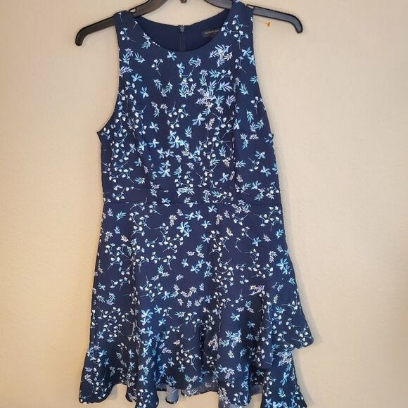 Banana Republic Ruffle Hem Sheath Dress - Picture 4 of 8